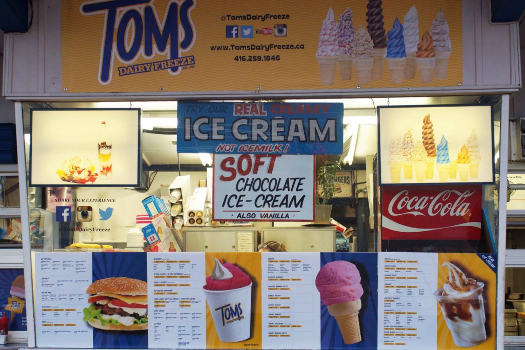 Tom's Dairy Freeze. Etobicoke. review. polki w kanadzie, lody toronto, 